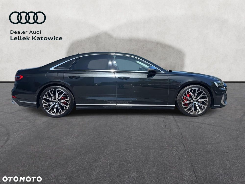 Audi S8 - 9