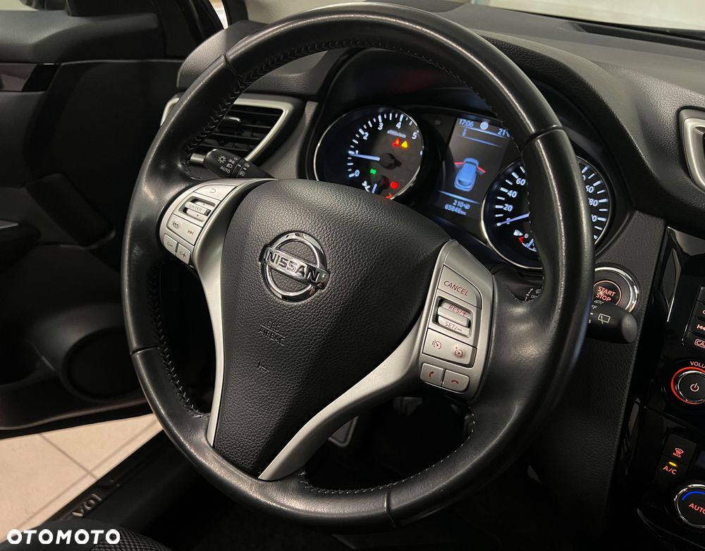 Nissan Qashqai 1.2 DIG-T N-Connecta - 23