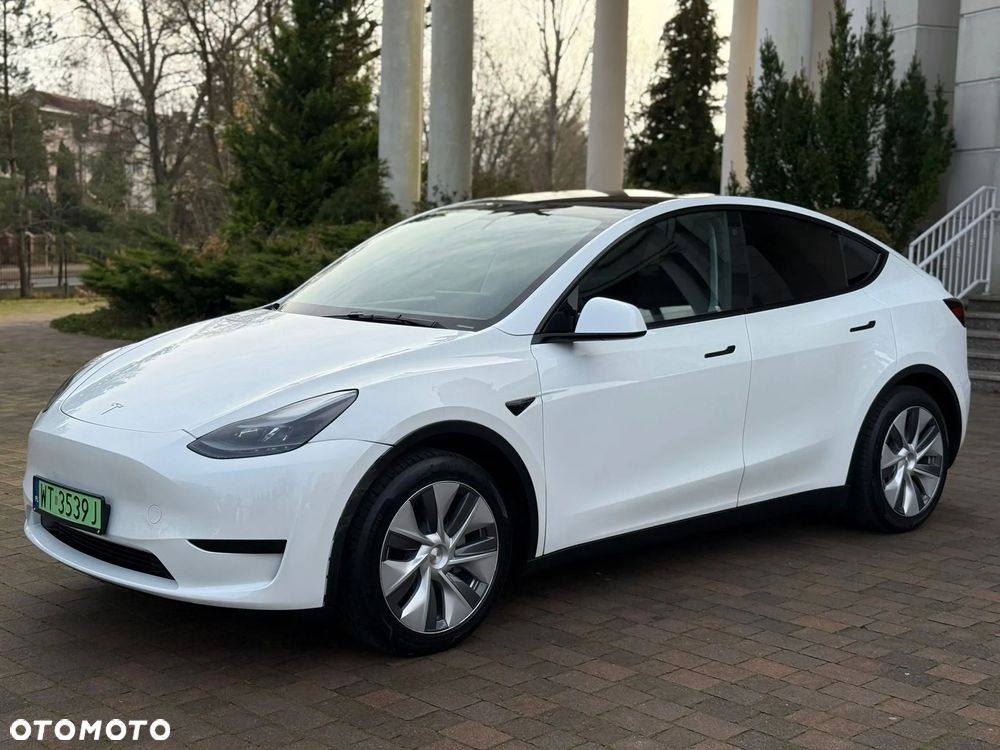 Tesla Y Standard - 4