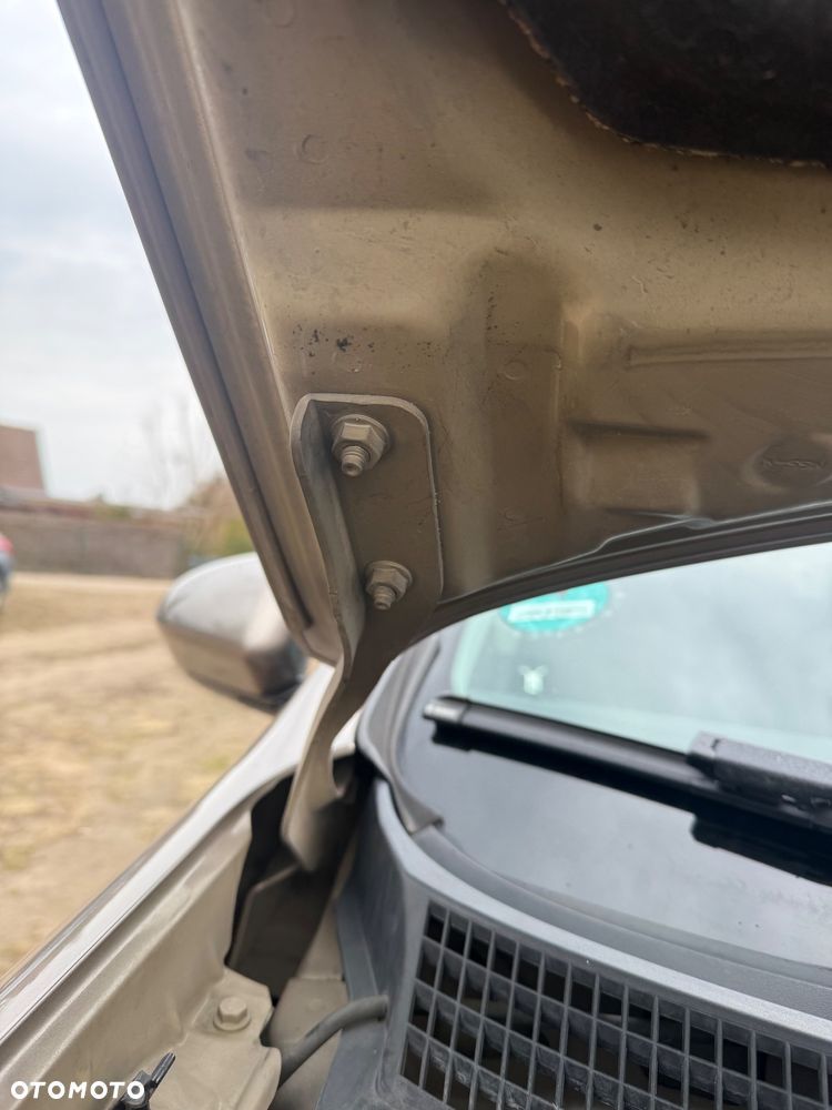 Nissan Qashqai - 22