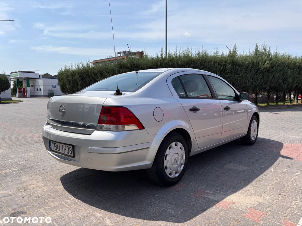 Opel Astra III 1.6 Enjoy - 4