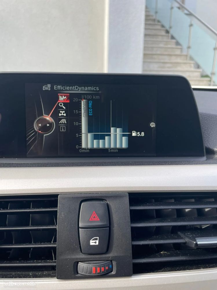 BMW 320 d Touring - 26