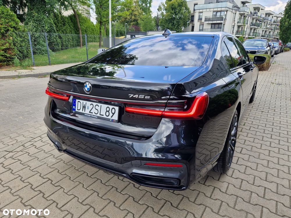 BMW Seria 7 745e - 6