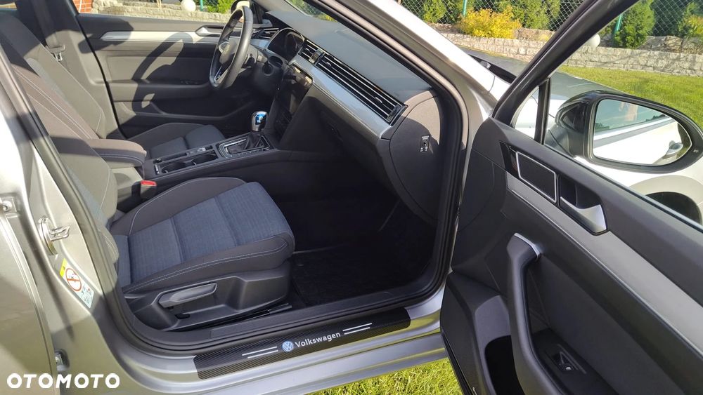 Volkswagen Passat ver-variant-1-4-tsi-plug--in--hybrid-dsg-gte - 27