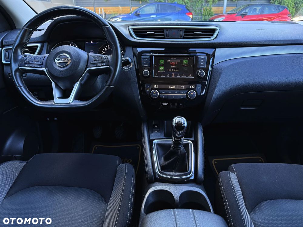 Nissan Qashqai 1.3 DIG-T N-Connecta EU6d - 27