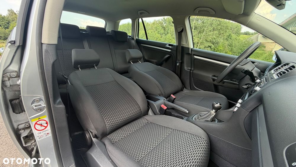 Volkswagen Golf 1.6 TDI DPF Team - 15