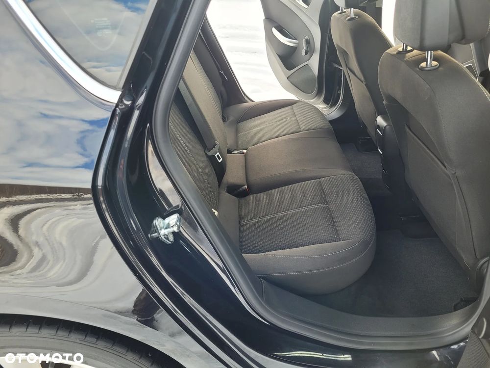 Opel Astra 1.6 Turbo Edition Sport - 21