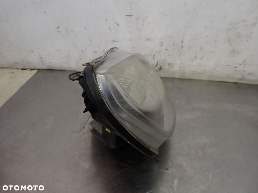 LAMPA PRAWA PRZEDNIA XENON FORD S-MAX I 5DV009000-00 - 3