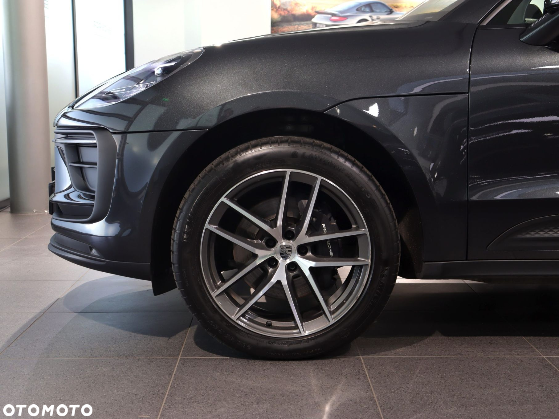 Porsche Macan - 11