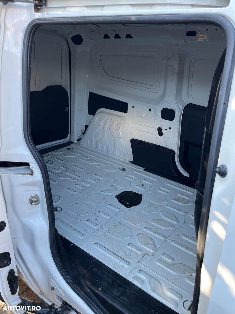 Fiat DOBLO - 11