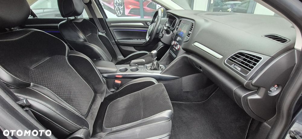 Renault Megane ver-1-5-dci-bose - 7