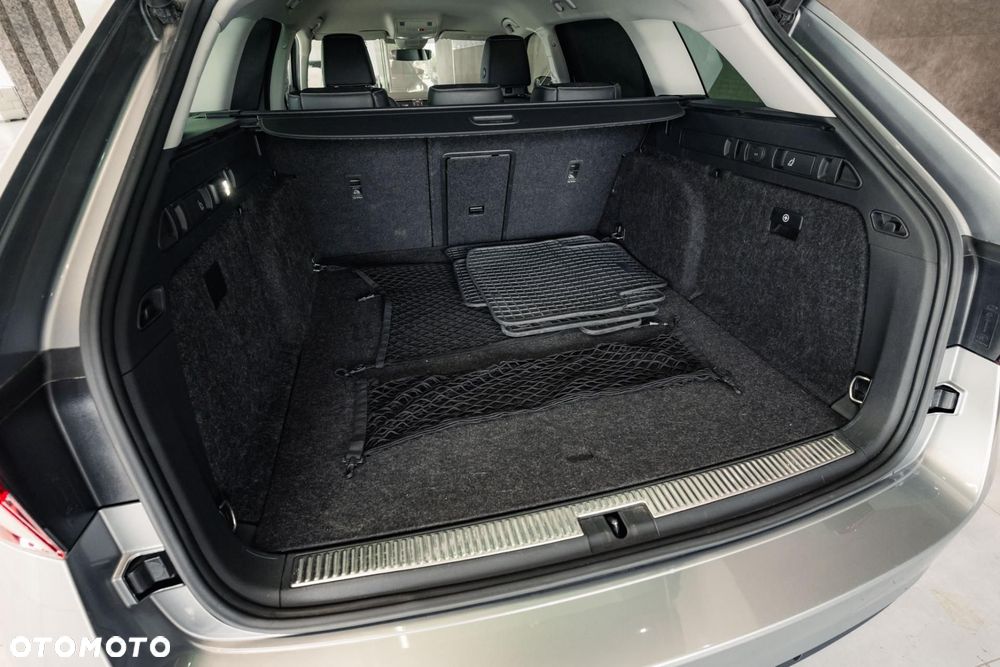 Skoda Superb 1.4 TSI Plug-In Hybrid L&K DSG - 36