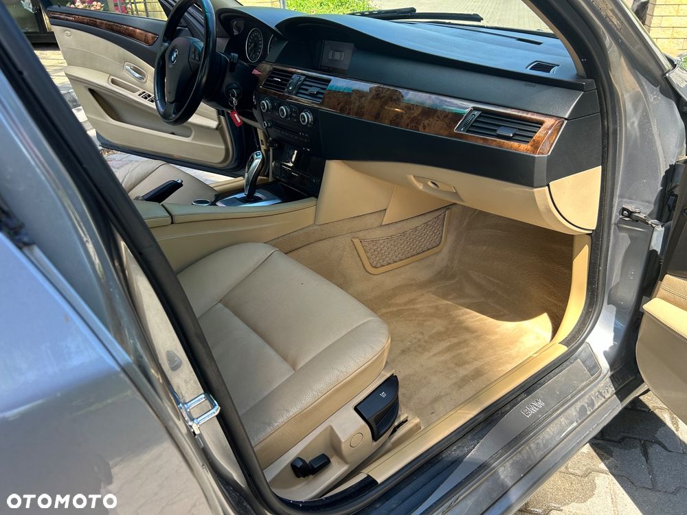 BMW Seria 5 530d Edition Sport - 14