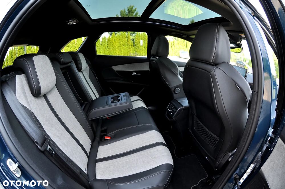 Peugeot 3008 225 e-EAT8 GT - 27