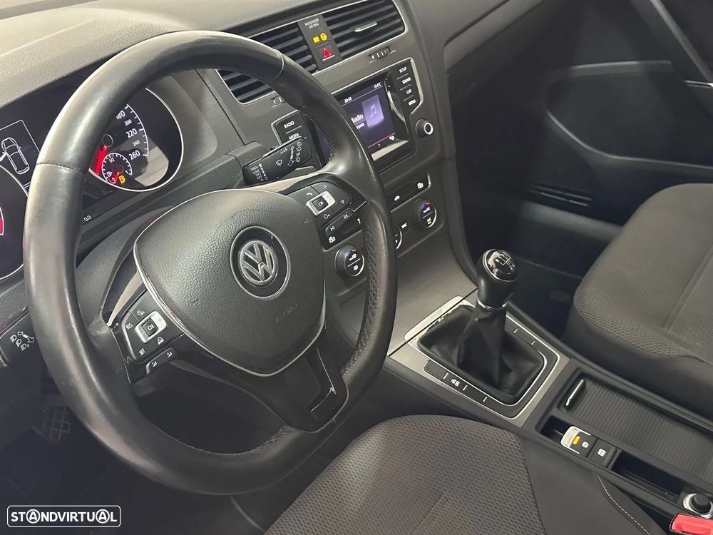 VW Golf 1.6 TDi Confortline - 3