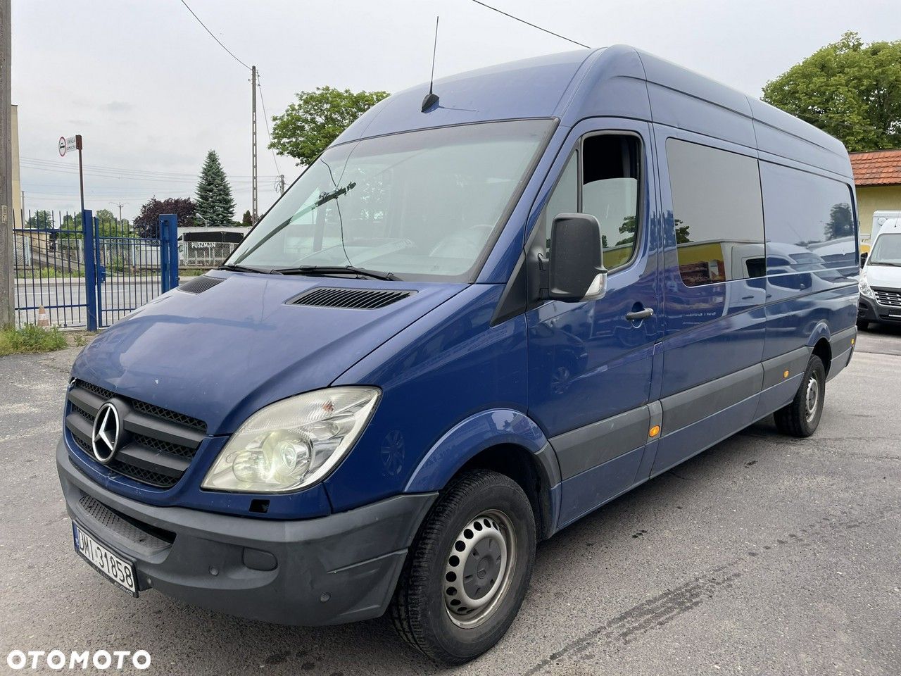 Mercedes-Benz Sprinter - 1
