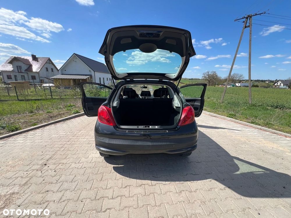 Peugeot 207 1.4 Trendy - 13