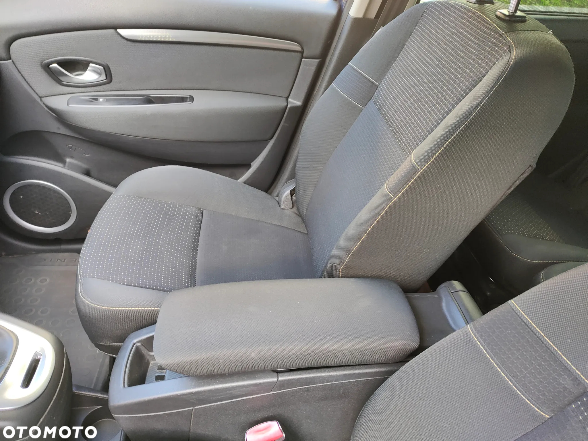 Renault Scenic - 17