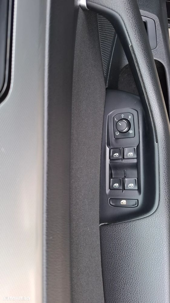 Volkswagen Passat 1.6 TDI (BlueMotion Technology) DSG Comfortline - 31