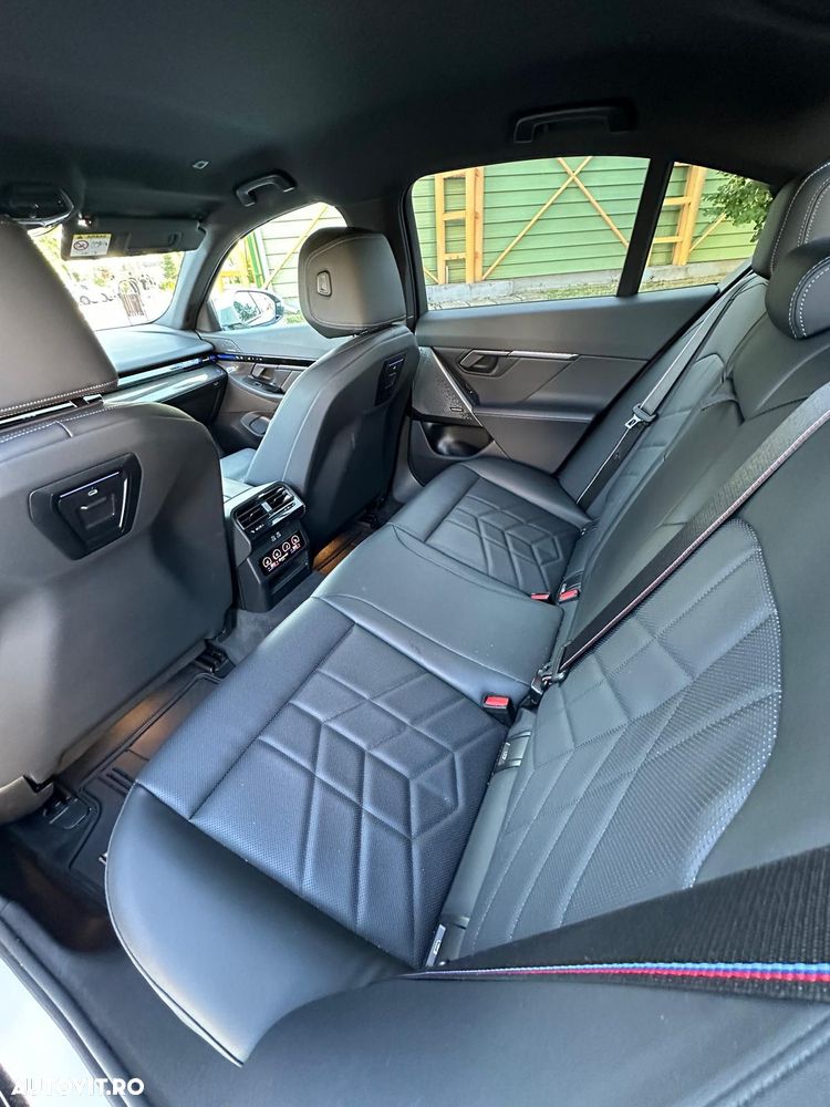 BMW Seria 5 520i Aut. - 24