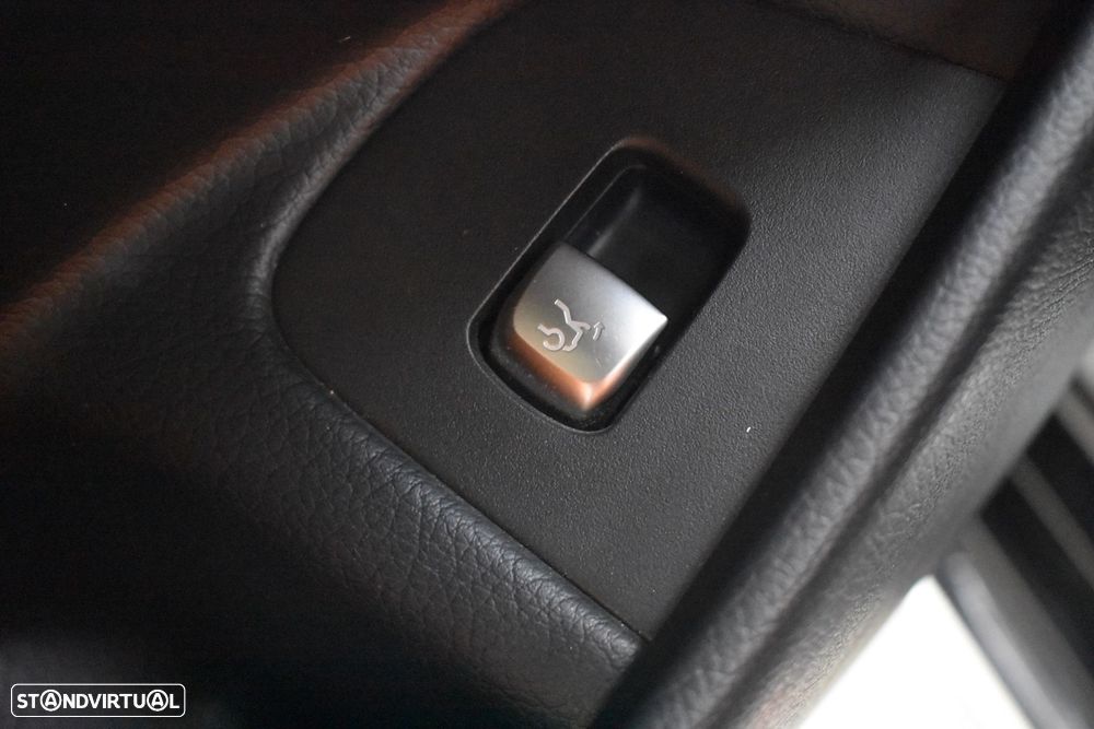 Mercedes-Benz E 220 d Avantgarde - 46