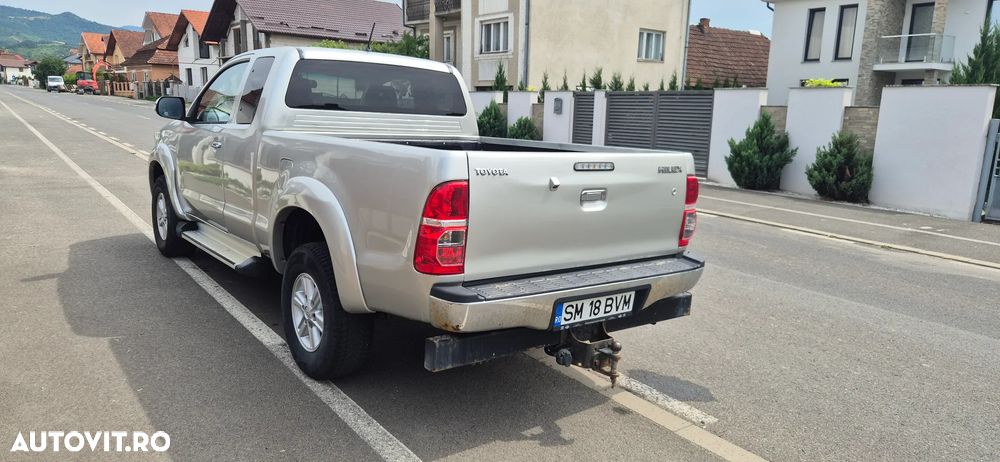 Toyota Hilux 4x4 Extra Cab DPF Comfort - 4