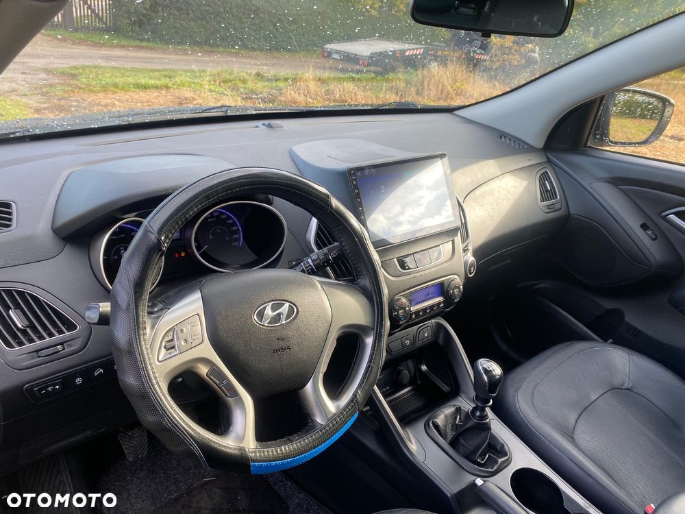 Hyundai ix35 1.7 CRDi 2WD blue Finale Silver - 12