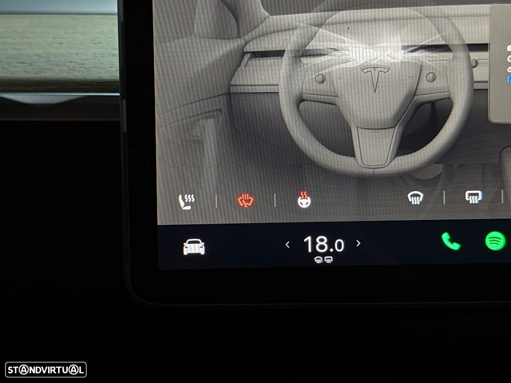 Tesla Model Y Standard - 26