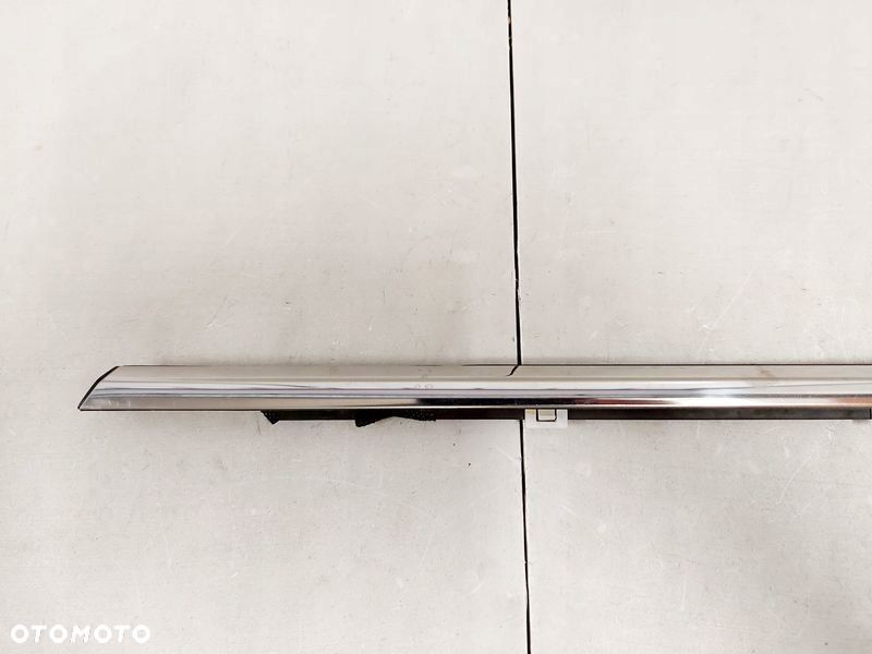 HYUNDAI I40 SEDAN LISTWA ZGARNIAJĄCA PRAWY TYŁ PRAWA TYLNA - 2