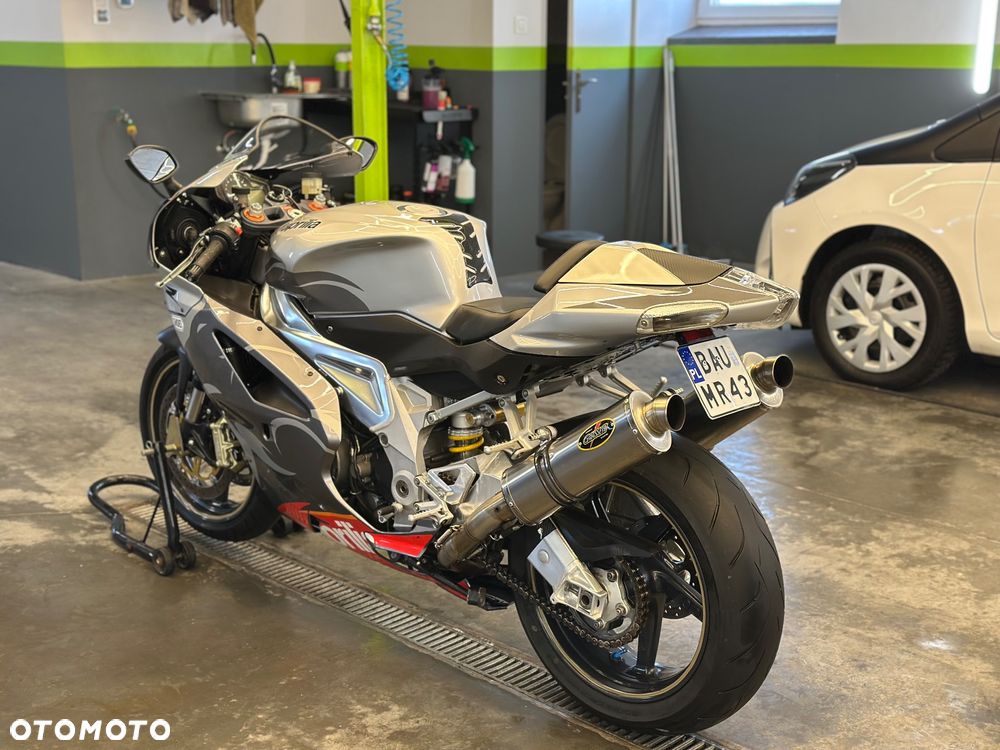 Aprilia RSV - 4