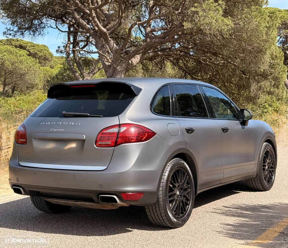 Porsche Cayenne S - 8