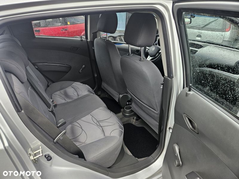 Chevrolet Spark 1.0 LS+ - 8