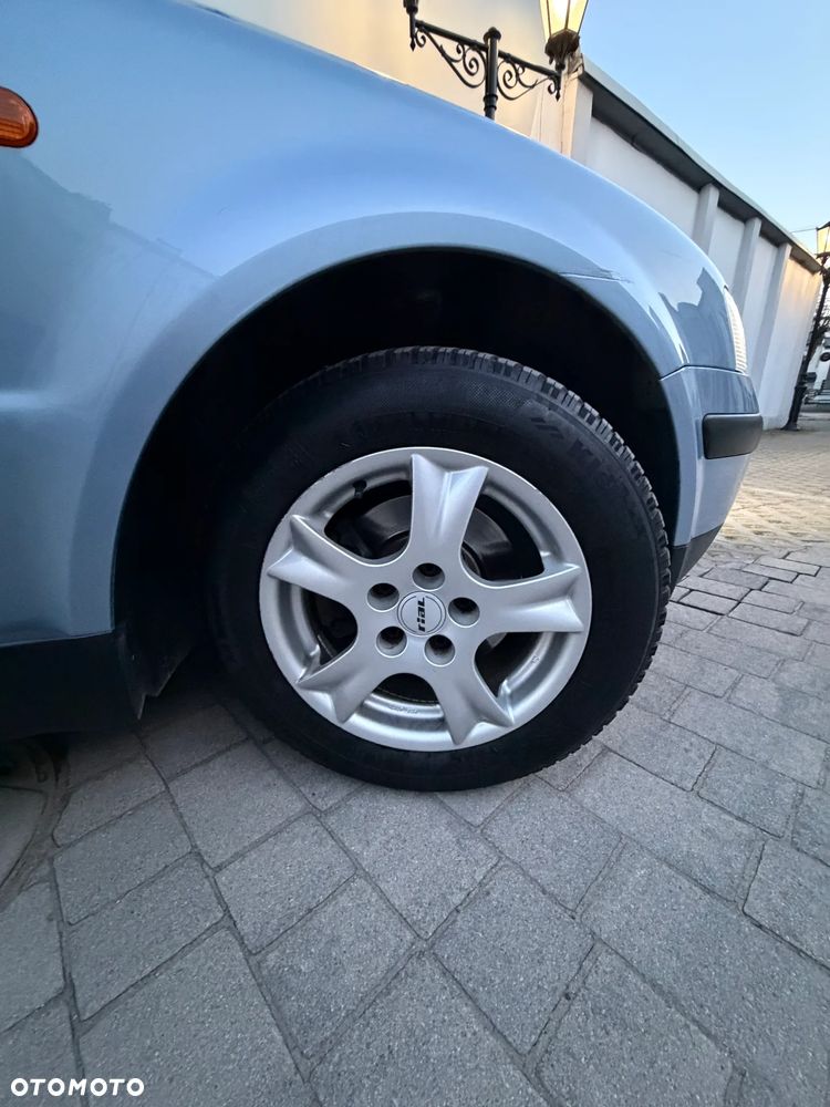 Volkswagen Passat - 8