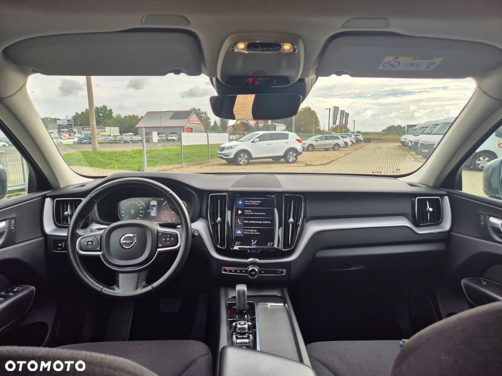 Volvo XC 60 B4 D AWD Geartronic Momentum Pro - 21