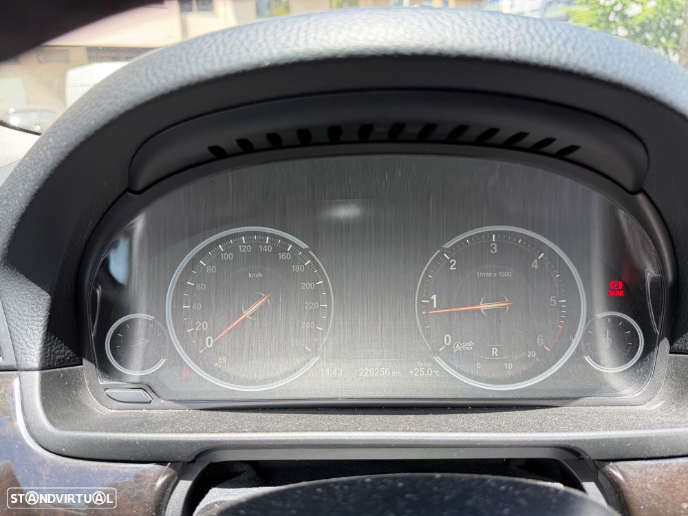 BMW 520 d Line Luxury Auto - 16