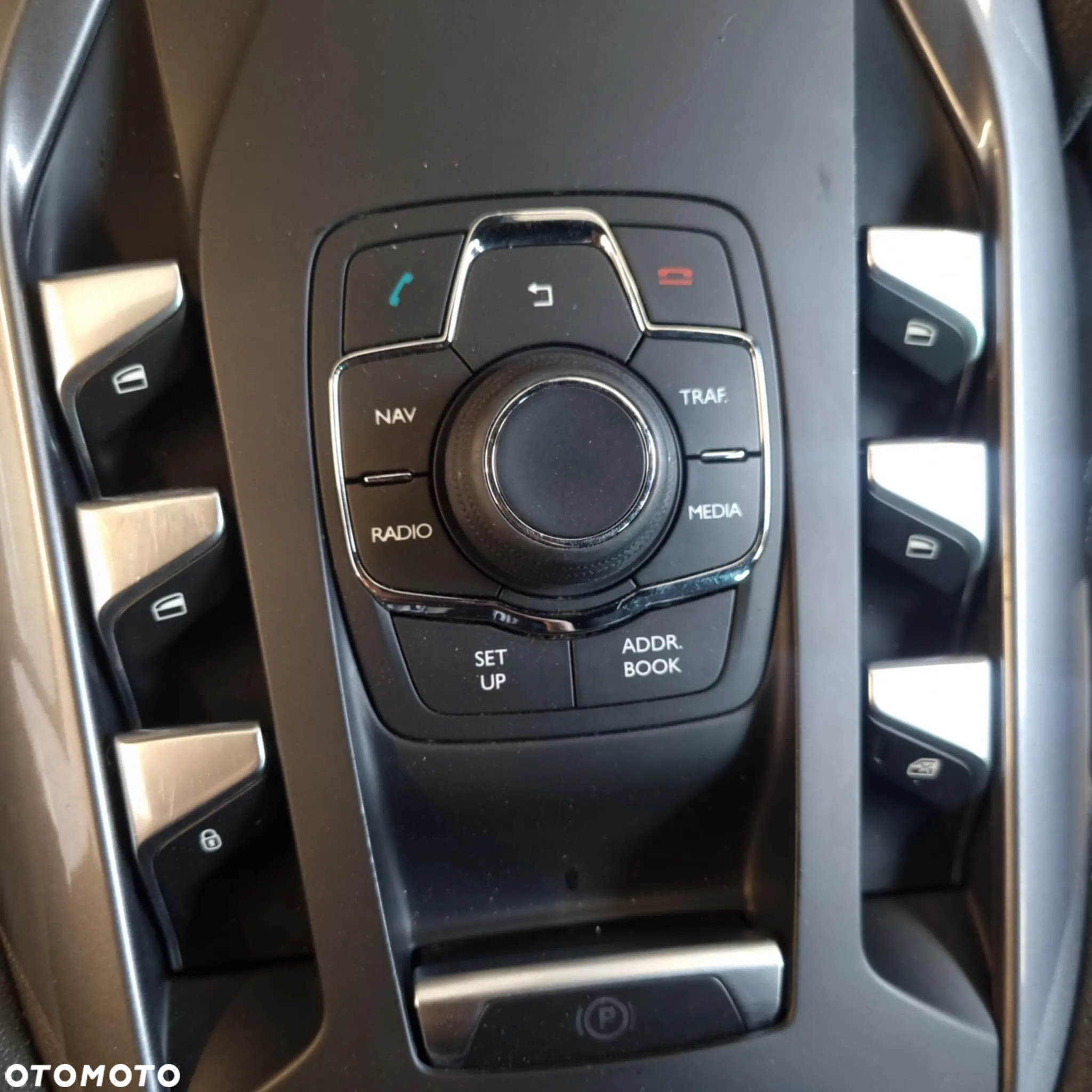 Citroën DS5 2.0 HDi Pure Pearl - 25