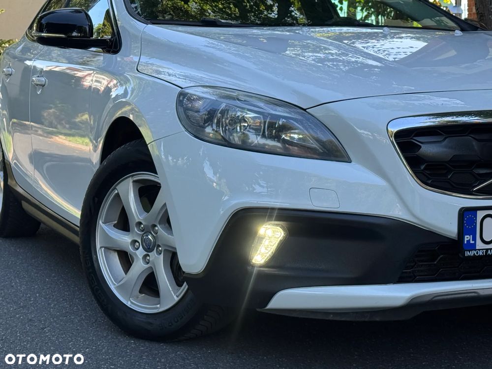 Volvo V40 D3 Drive-E Momentum - 22