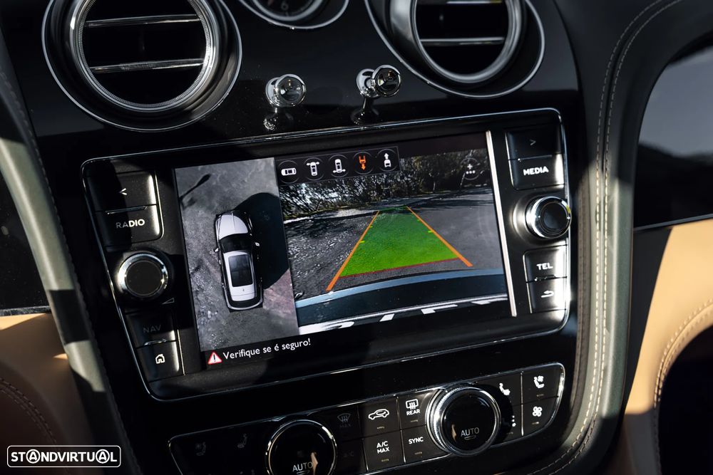 Bentley Bentayga V8 - 19