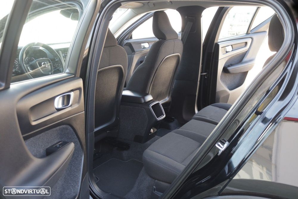 Volvo XC 40 1.5 T2 Essential - 26