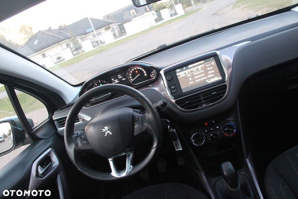Peugeot 2008 1.6 e-HDi Active S&S - 13