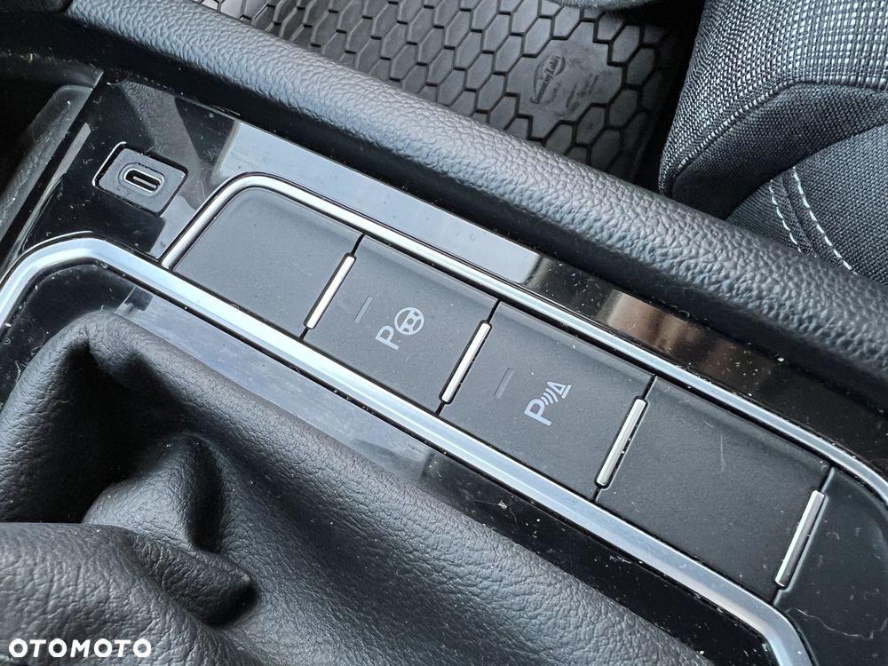 Volkswagen Passat 1.5 TSI EVO Business DSG - 26