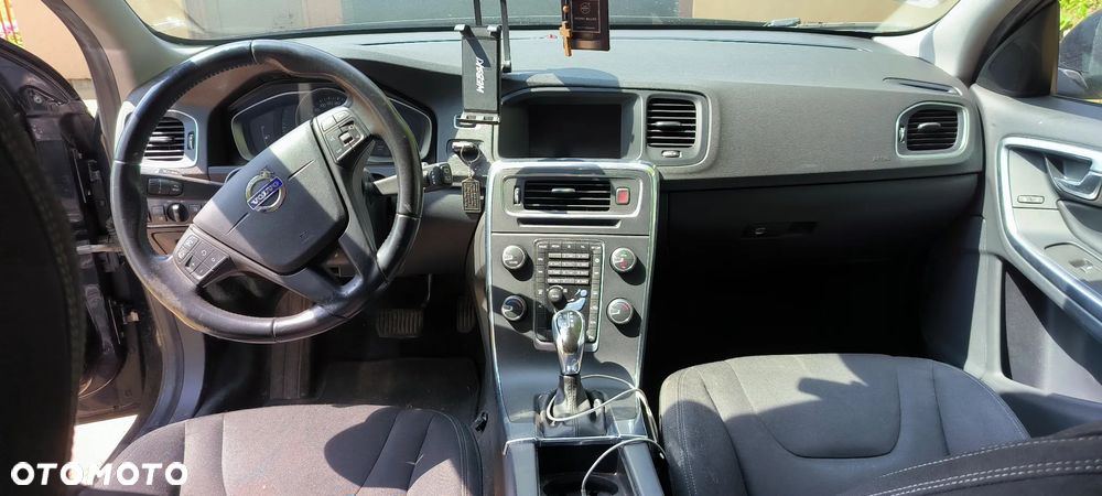 Volvo V60 D3 Geartronic Kinetic - 8