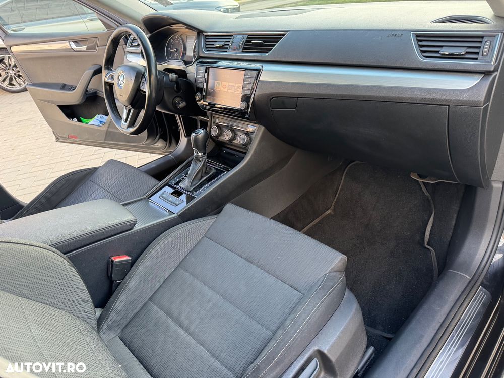 Skoda Superb 2.0 TDI DSG SportLine - 7