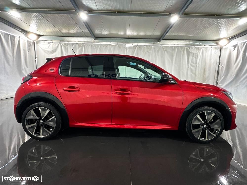 Peugeot e-208 50 kWh GT Pack - 12