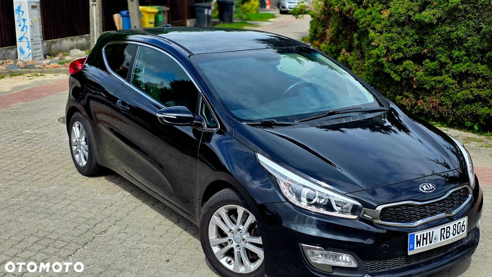 Kia Ceed 1.6 CRDi 115 Dream-Team Edition - 11