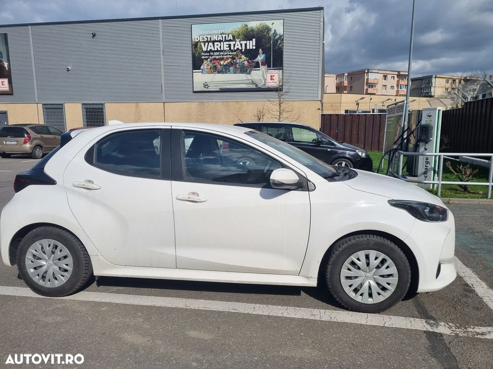 Toyota Yaris - 6