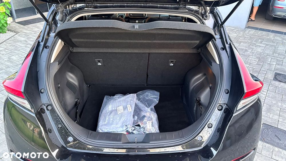 Nissan Leaf 40kWh N-Connecta - 6