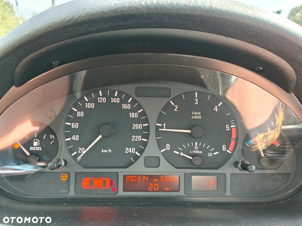 BMW Seria 3 - 21
