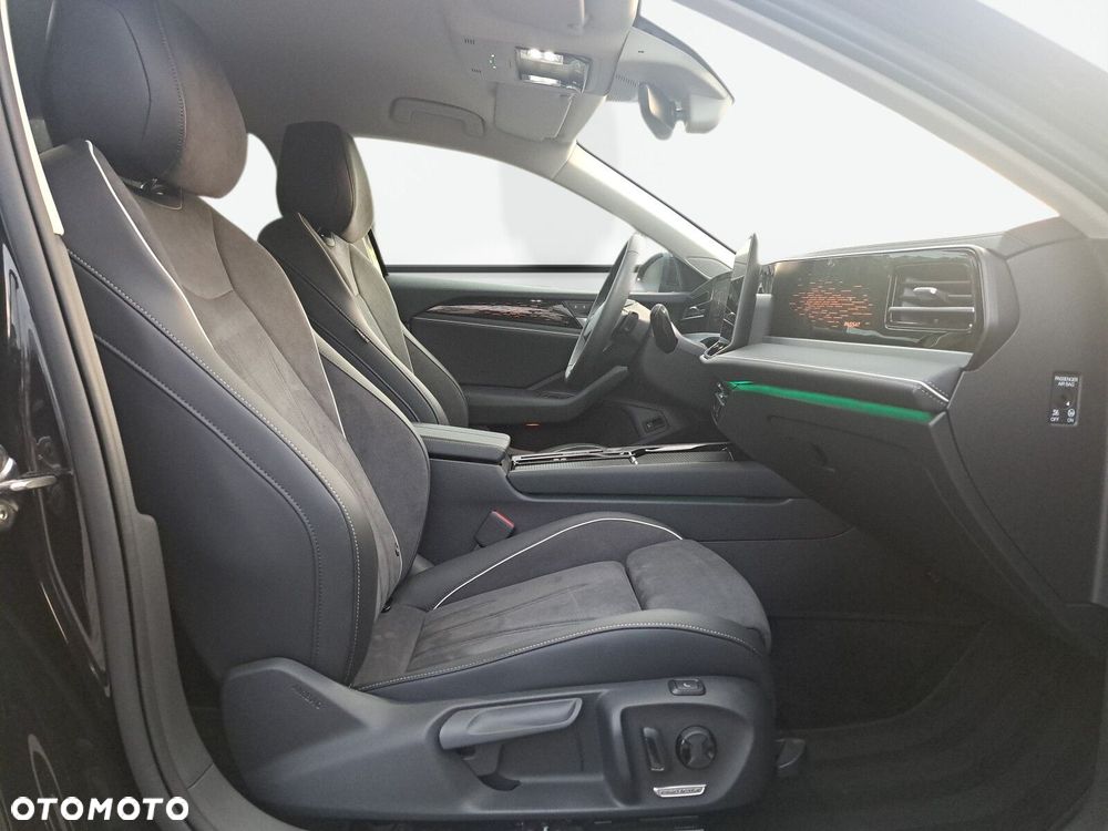 Volkswagen Passat 2.0 TDI SCR Elegance DSG - 15