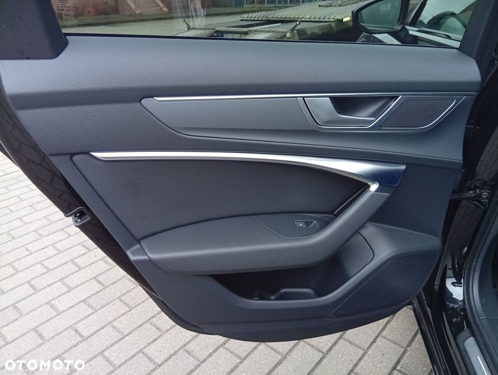 Audi A6 Avant - 11
